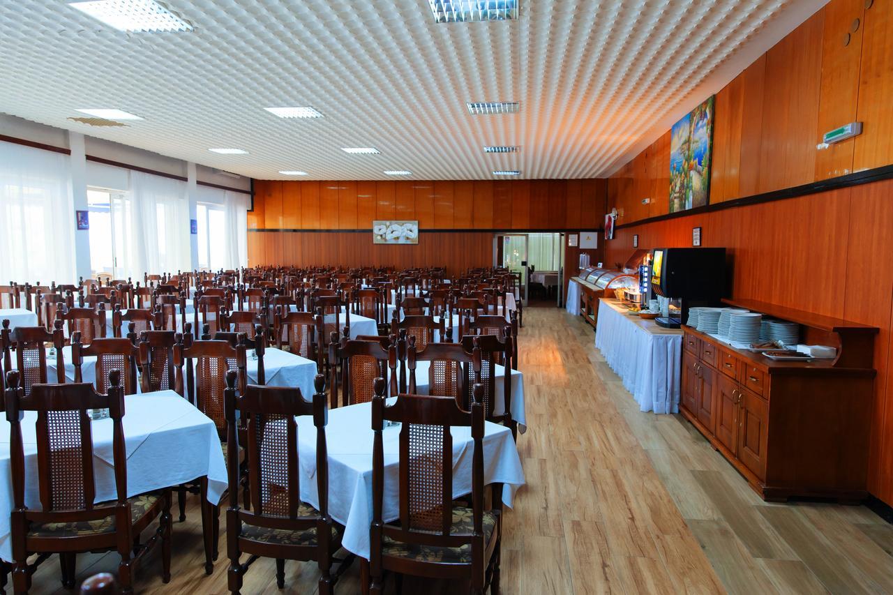 Corpus B - Hotel Albatros 울친 외부 사진